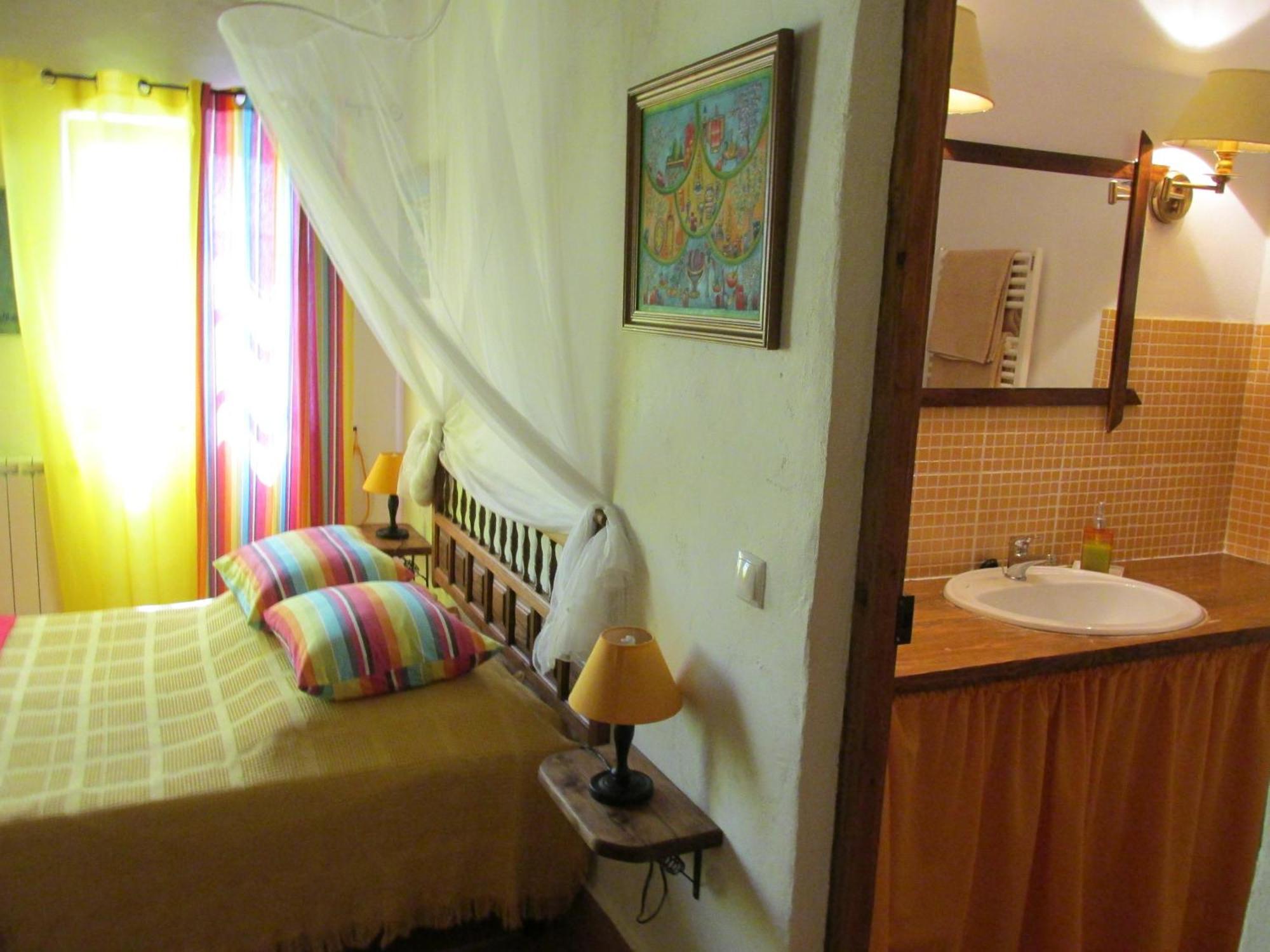 Quinta Dos Valados Bed & Breakfast Querenca Bagian luar foto